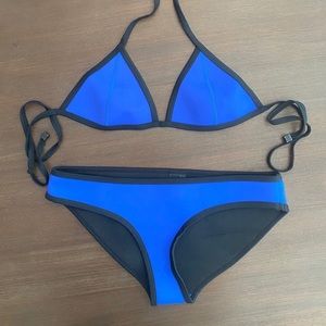 TRIANGL blue bikini! Adjustable strap. Size small.